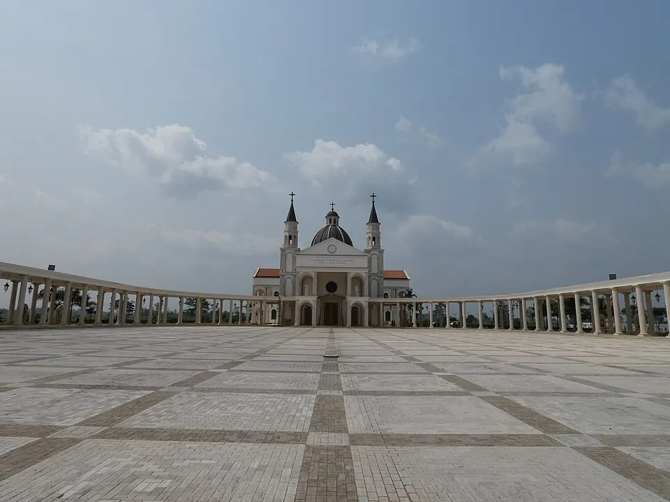 Basilica of the Immaculate Conception, Mongomo