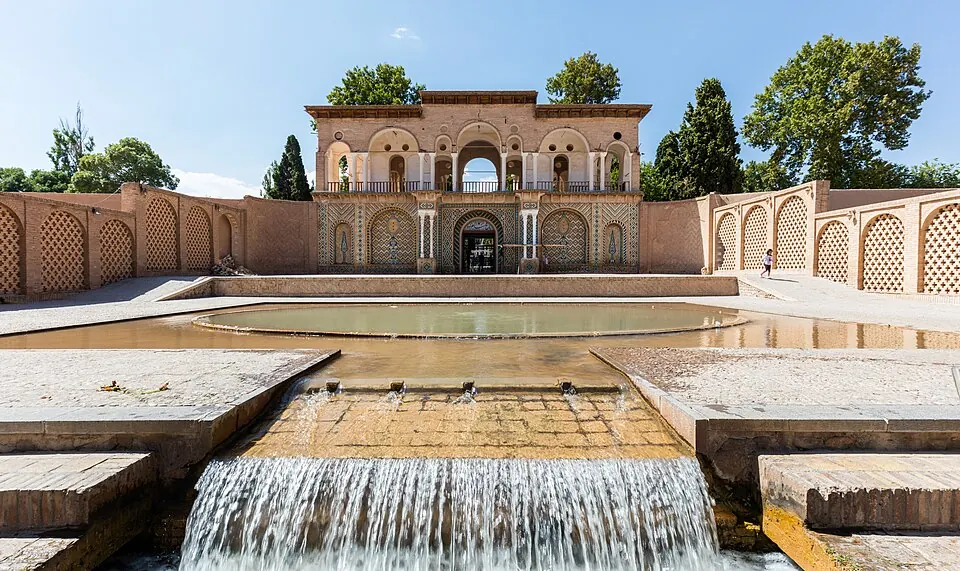 Shazdeh Garden