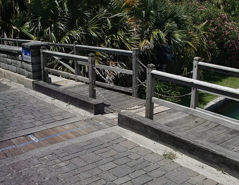 Somerset Bridge