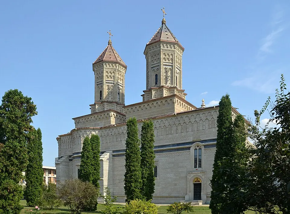 Trei Ierarhi Monastery