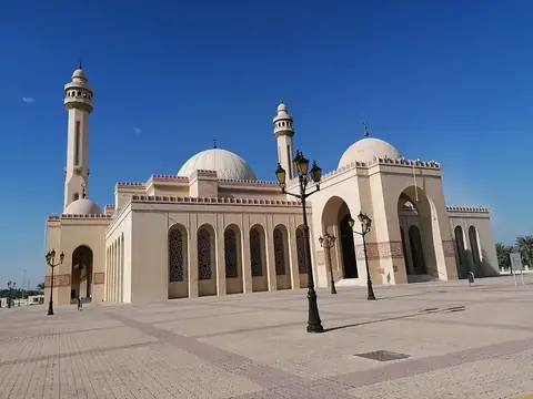 Al Fateh Grand Mosque