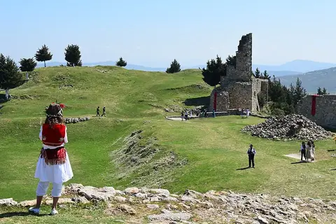 Kaninë Castle