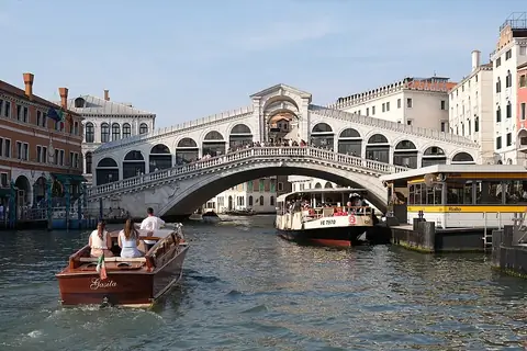 Rialto Bridge