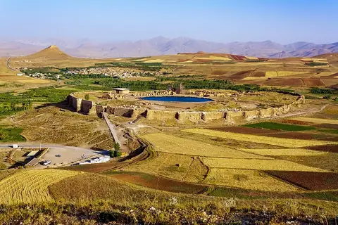 Takht-e Soleymān