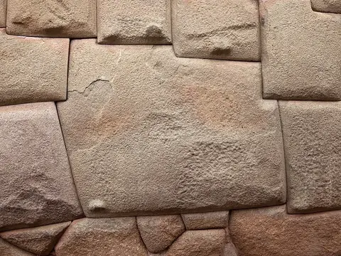 Twelve-angled stone